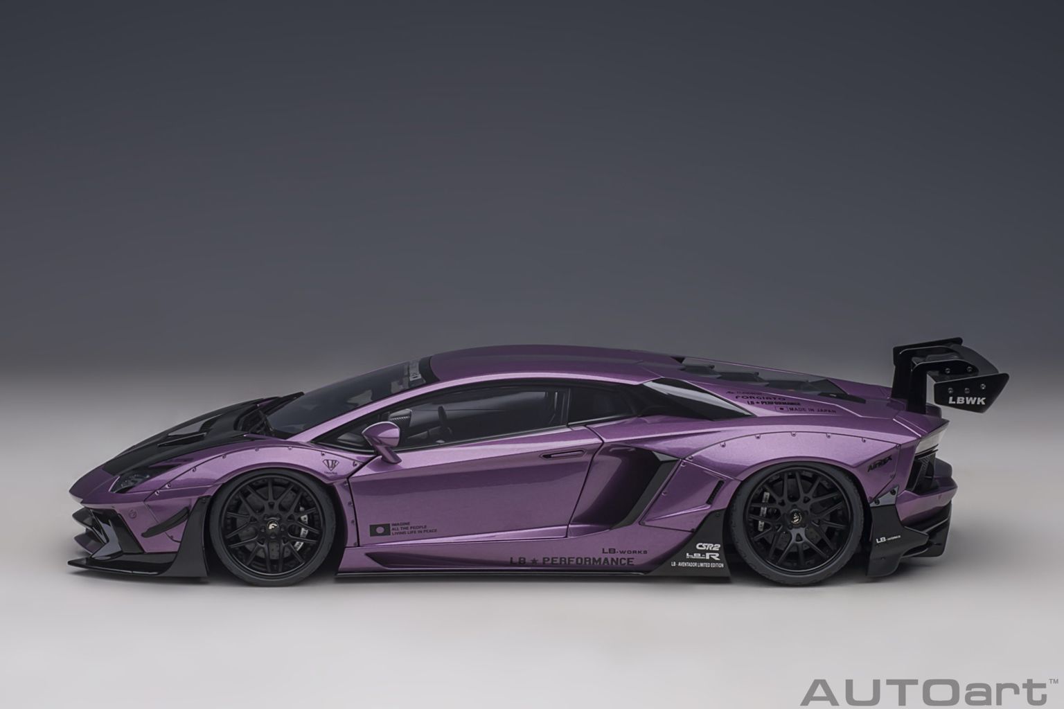 Liberty Walk Lb-Works Lamborghini Aventador Limited Edition viola SE 30/carbon bonnet 1:18 AUTOart