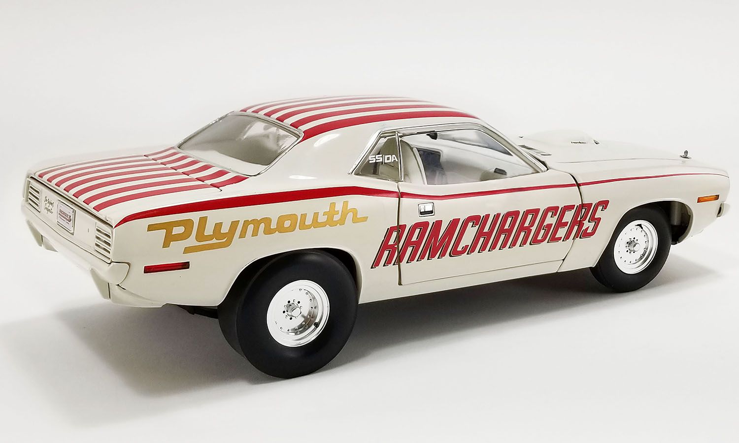 Plymouth Cuda Super Stock *Ramchargers 1970 white/red 1:18 Acme Diecast