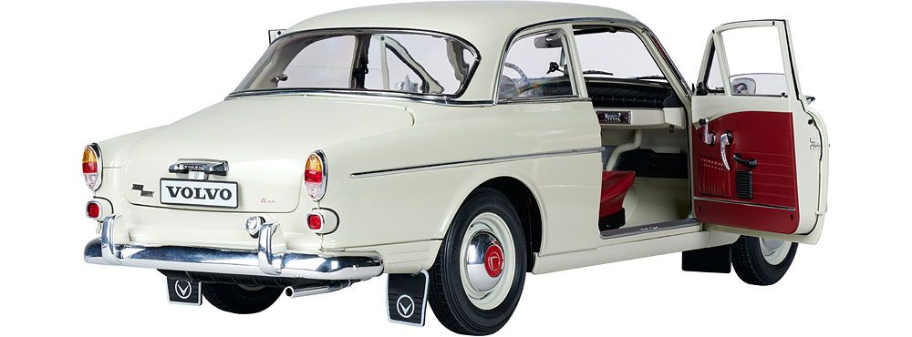 Volvo 122S (Kit) with Sound & Light cream 1:8 Ixo Models 