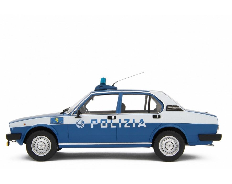 Alfa Romeo Alfetta 2.0 L 1978 Polizia 1:18 Laudoracing Model 