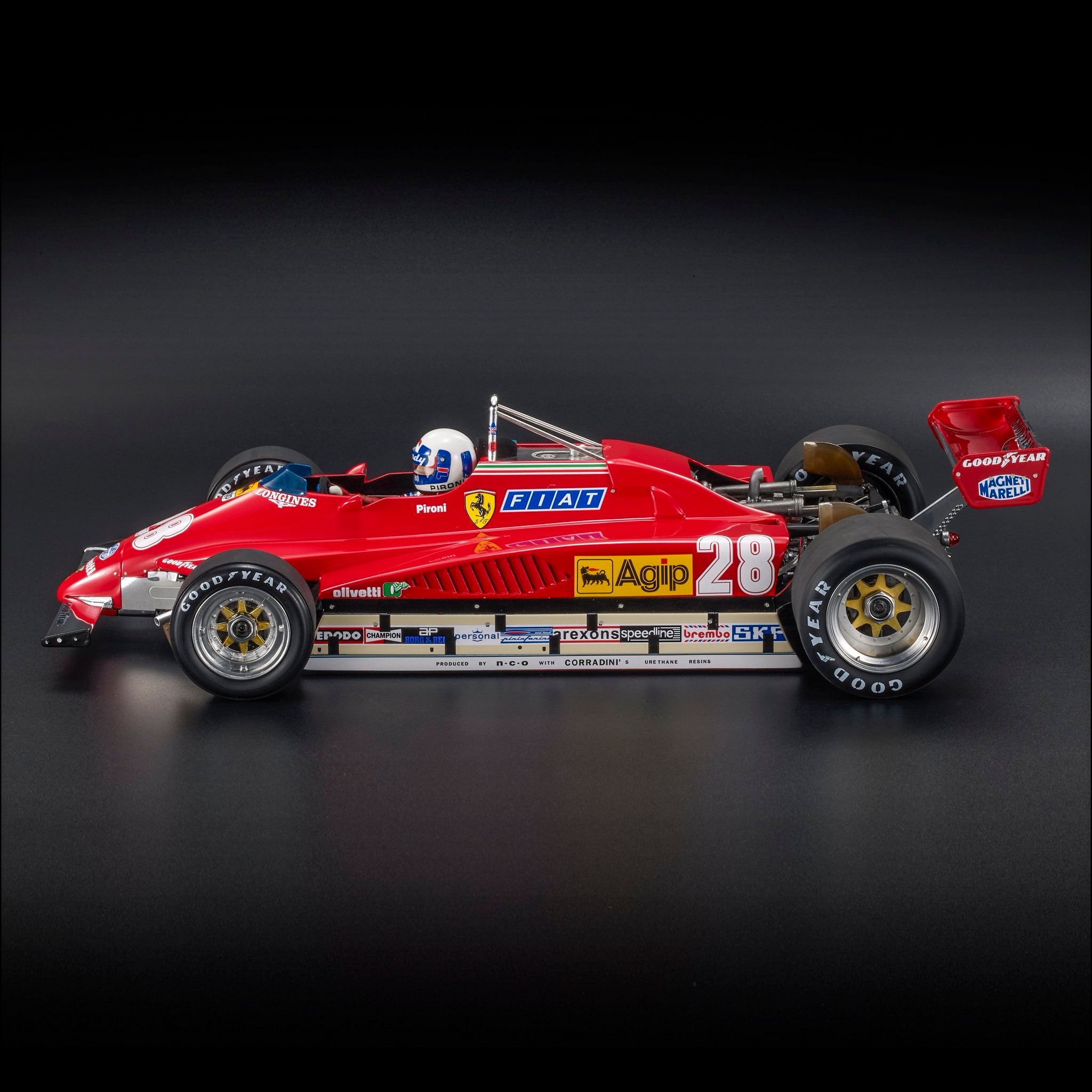Ferrari F1 126C2 #28 D.Pironi Long Beach USA Ovest GP 1982 with Pilot Figure 1:12 GP Replicas