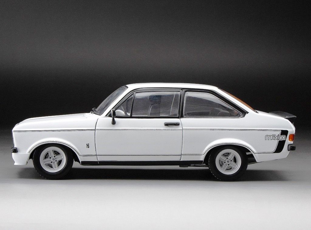 Ford Escort MKII RS Mexico 1976 white 1:18 Sun Star