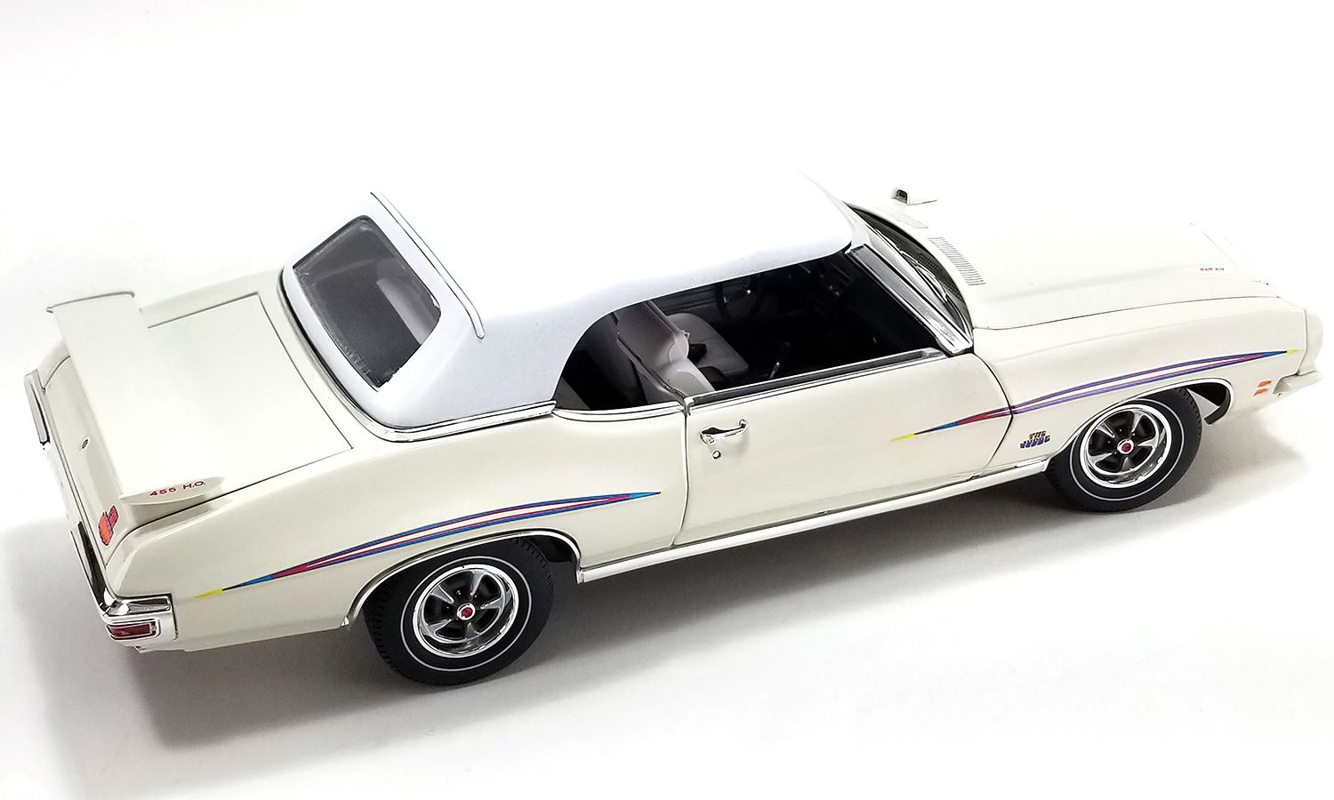 Pontiac GTO Convertible 1971 white 1:18 Acme Diecast