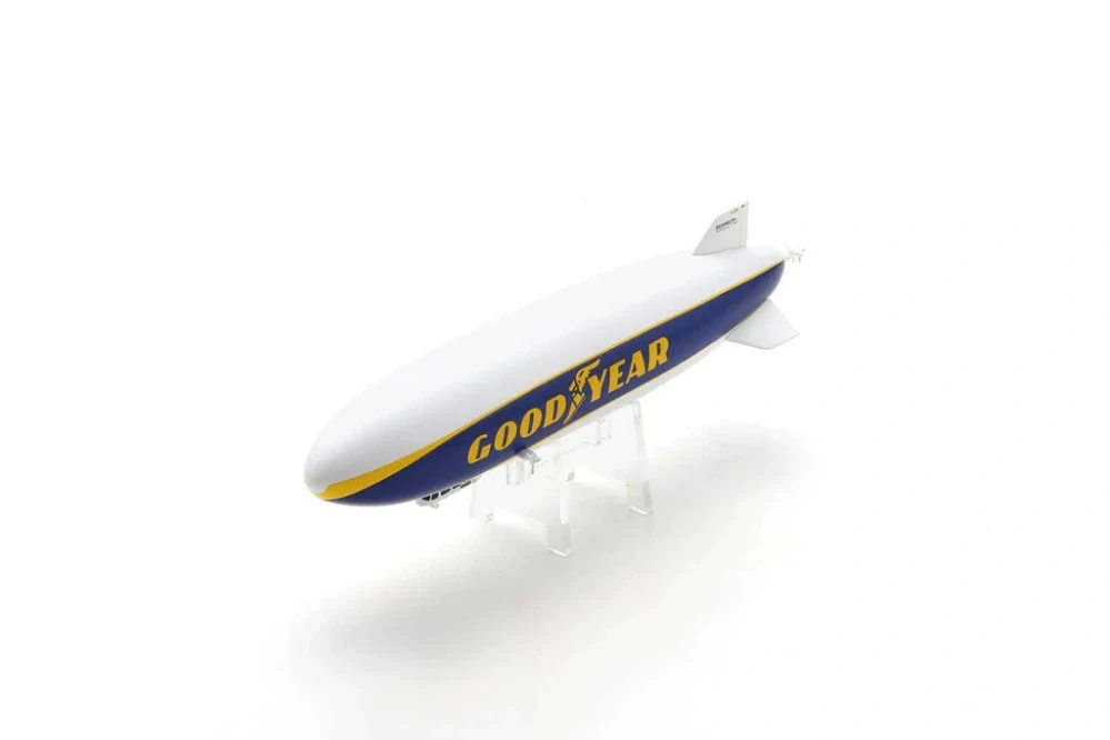 Goodyear Blimp 1:400 Spark