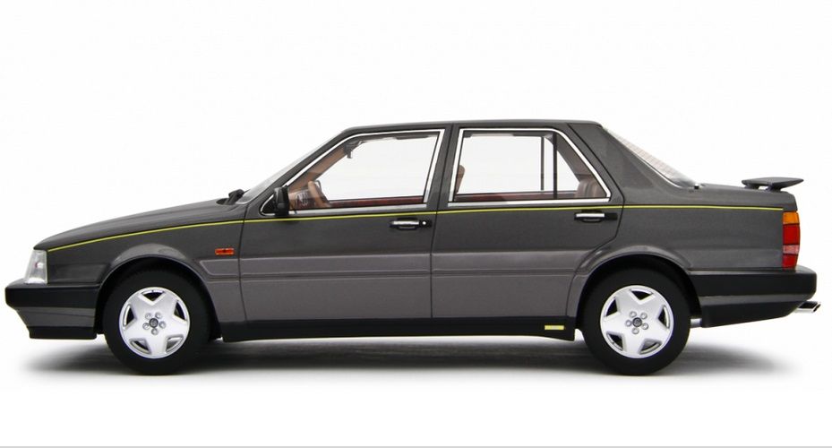 Lancia Thema 8.32 1986 grigio quarzo 1:18 Laudoracing Model 