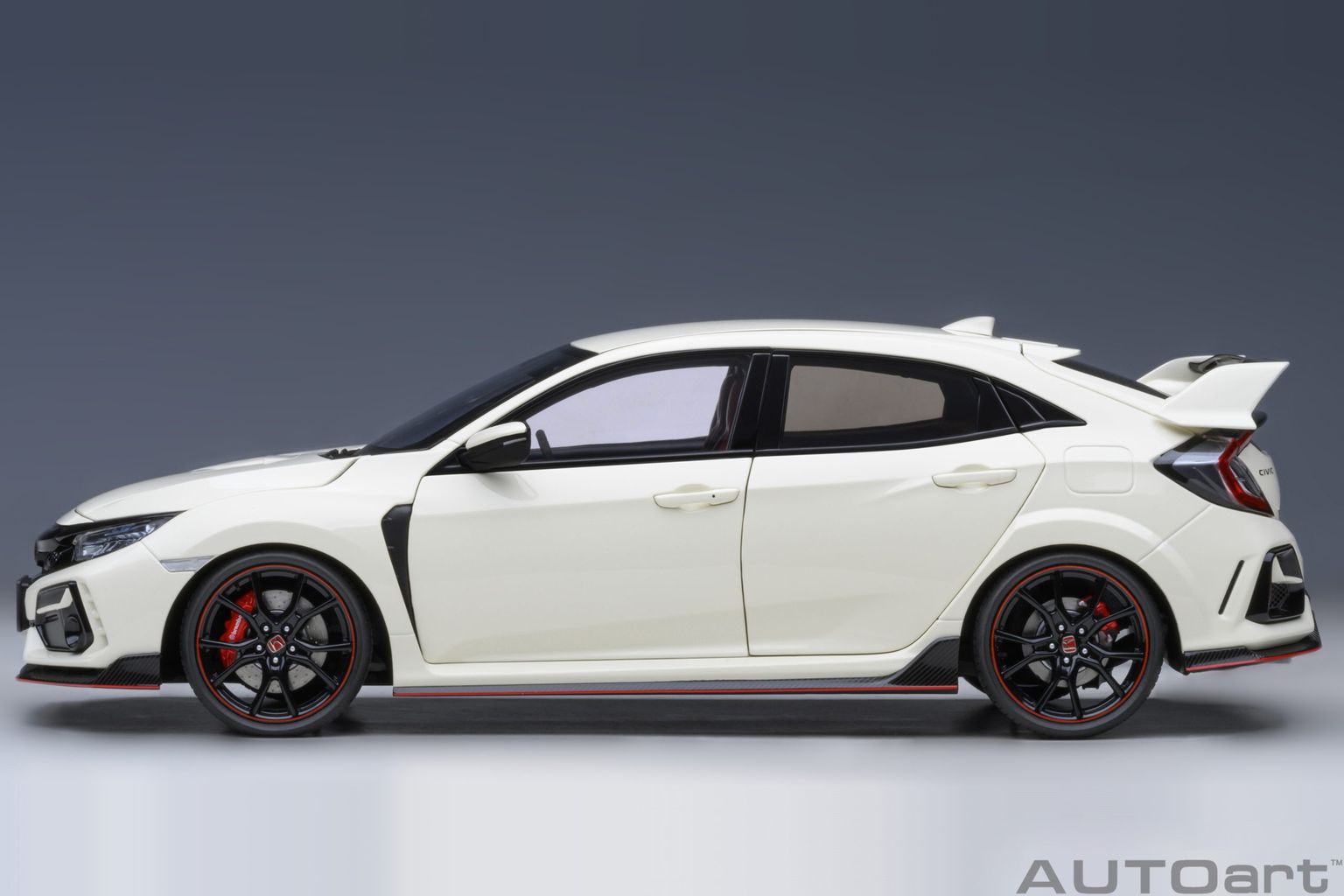 Honda Civic Type R FK8 2021 championship white 1:18 AUTOart