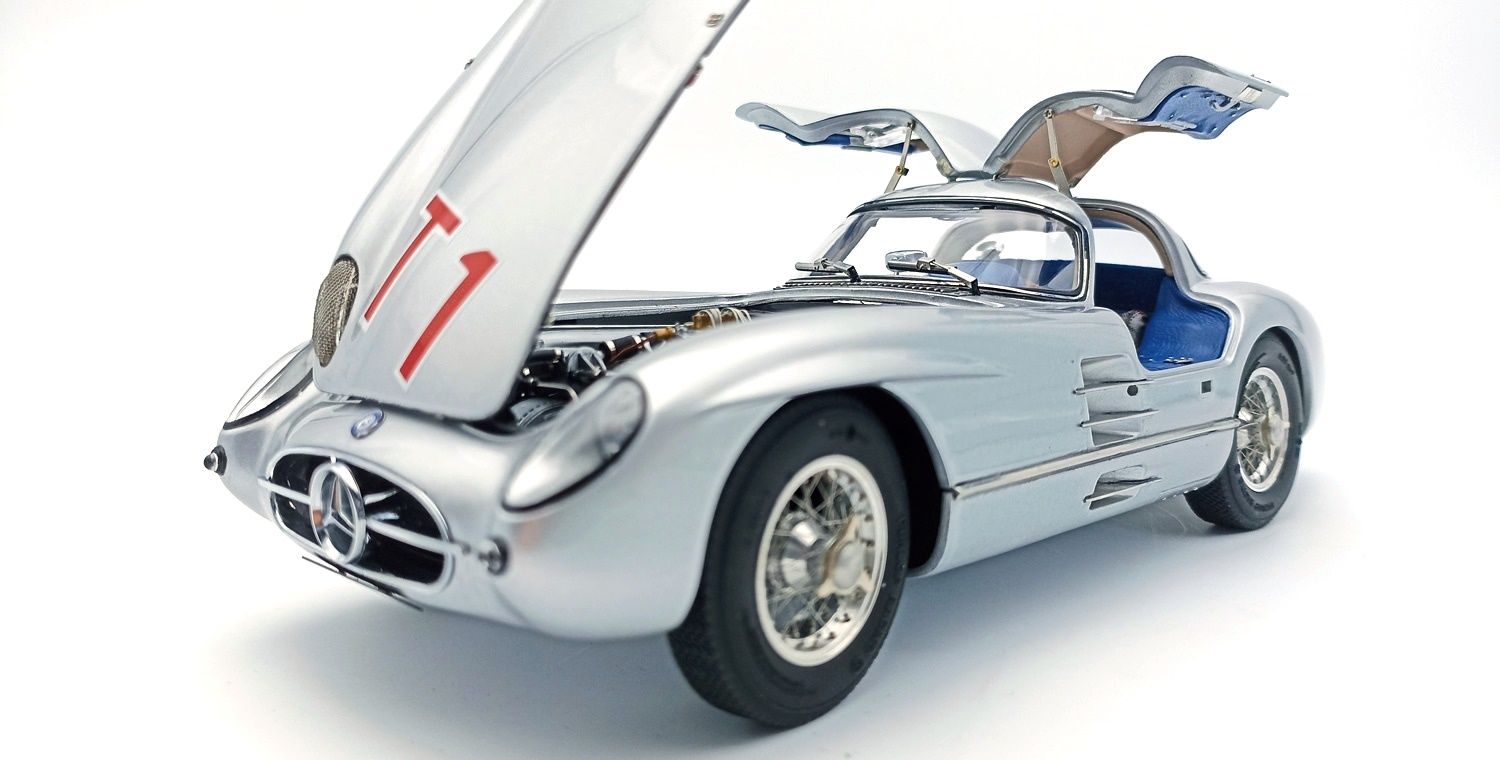 Mercedes-Benz 300 SLR Coupe #T1 RAC Tourist Trophy 1955 1:18 CMC
