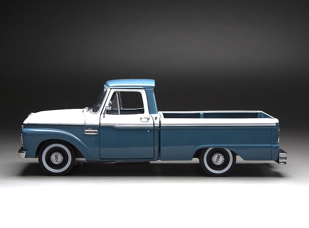 Ford F-100 Custom Cab Pickup 1965 blue/white 1:18 Sun Star