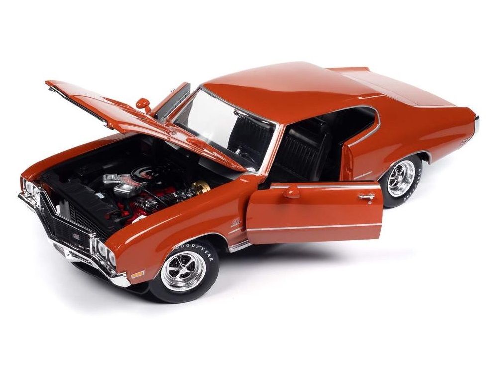 Buick GS Hardtop 1972 flame orange 1:18 Auto World