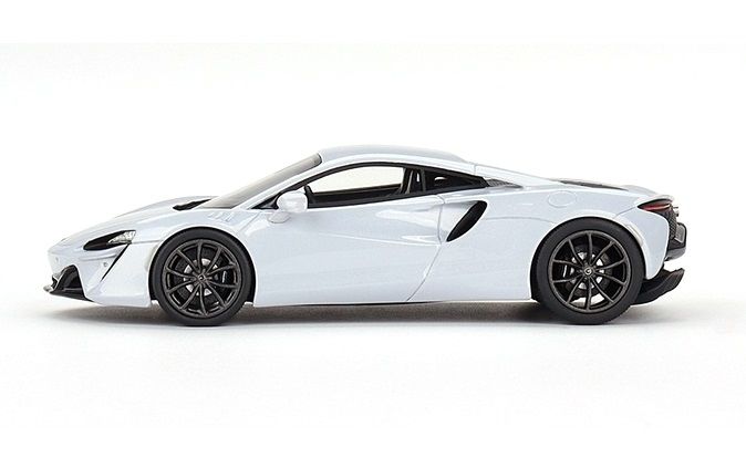 McLaren Artura glacier white 2023 1:43 TSM Model