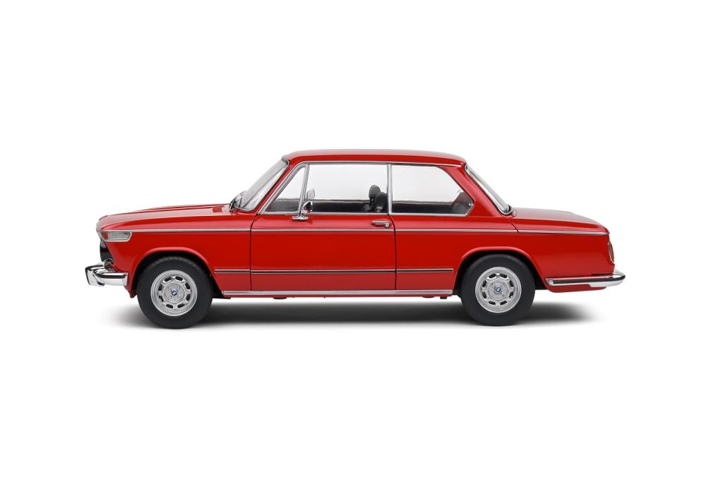BMW 1602 1971 1:18 Solido