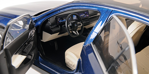 BMW i5 2023 blue metallic 1:18 Minichamps 