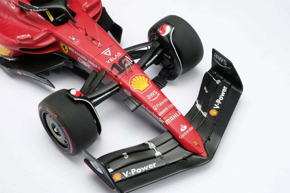Ferrari F1-75 #16 Charles Leclerc Bahrain GP 2022 1:18 Amalgam