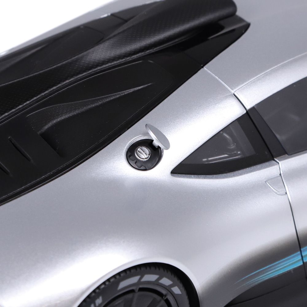 Mercedes-AMG ONE hightech silver 1:12 NZG