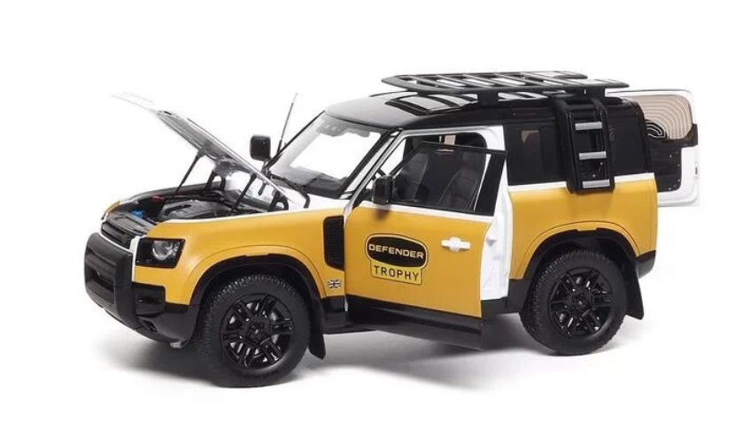 Land Rover Defender 90 2023 Trophy Edition 1:18 Almost Real
