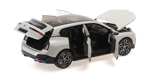 BMW iX 2022 white metallic 1:18 Minichamps 