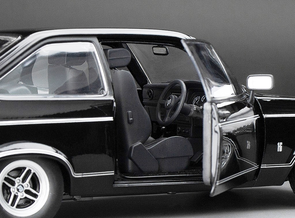 Ford Escort MKII RS Mexico 1976 black 1:18 Sun Star