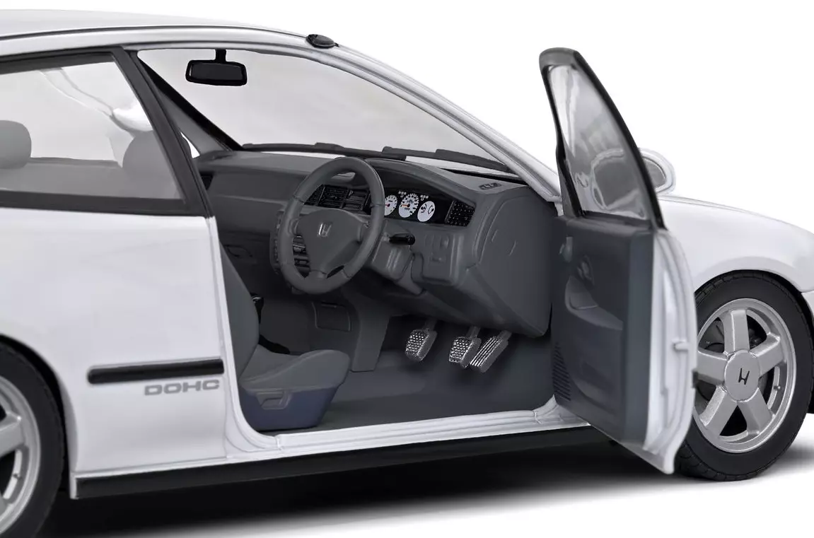 Honda Civic EG6 SIR II 1991 white 1:18 Solido