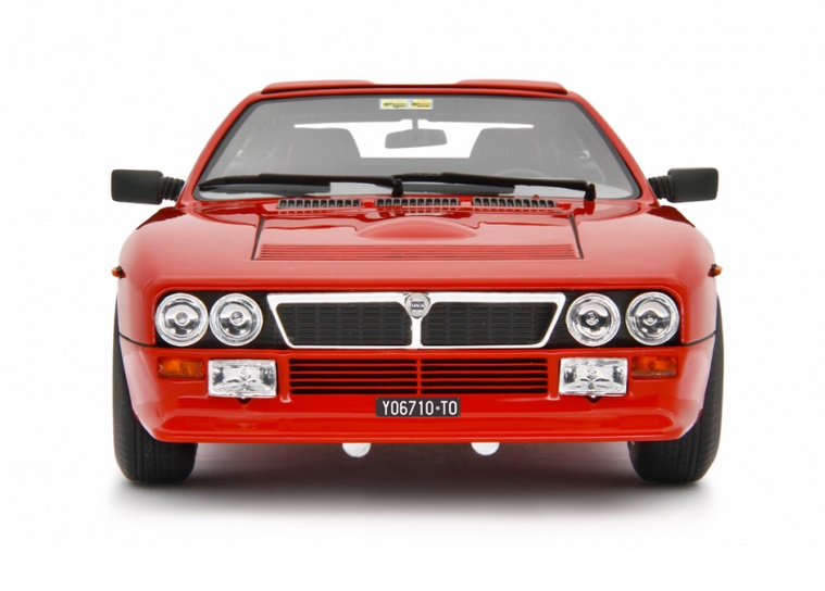 Lancia 037 Stradale 1982 red 1:18 Laudoracing Model