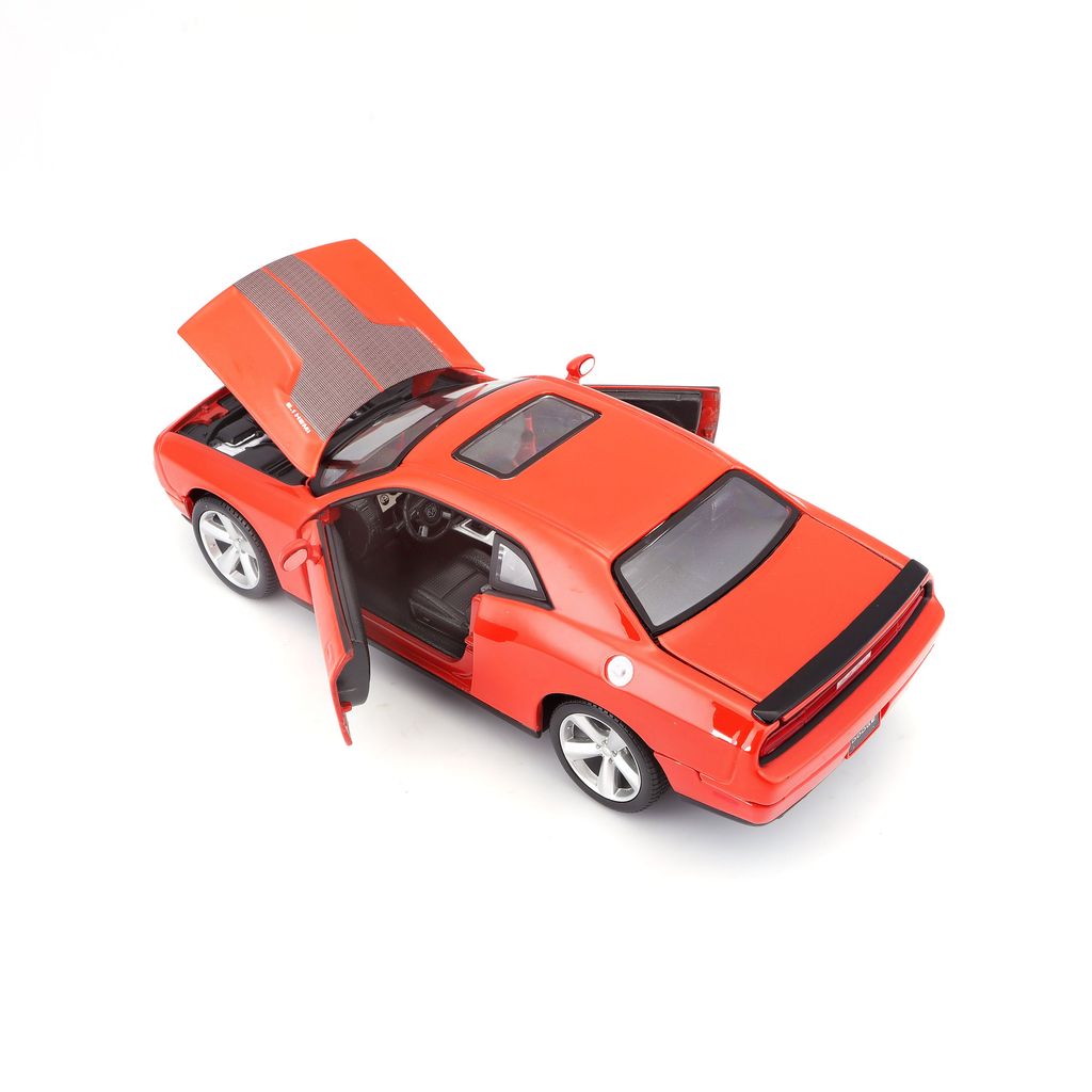 Dodge Challenger SRT8 2008 orange 1:24 Maisto