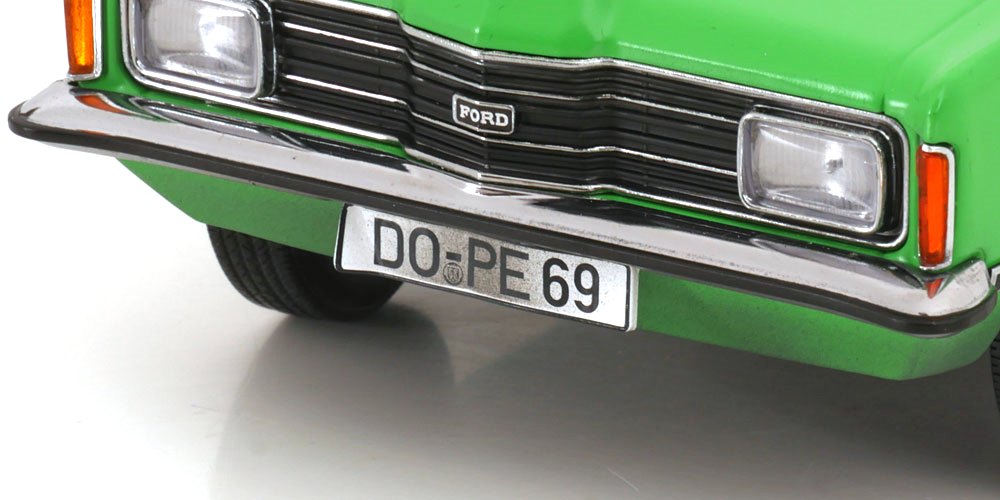 Ford England Taunus GXL *Bang Boom Bang Movie* with Vinyl Roof 1971 Dirty Version 1:18 KK Scale