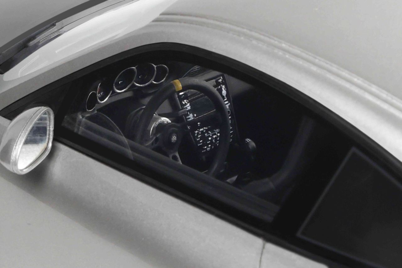 RWB Abu 2024 silver 1:18 GT Spirit