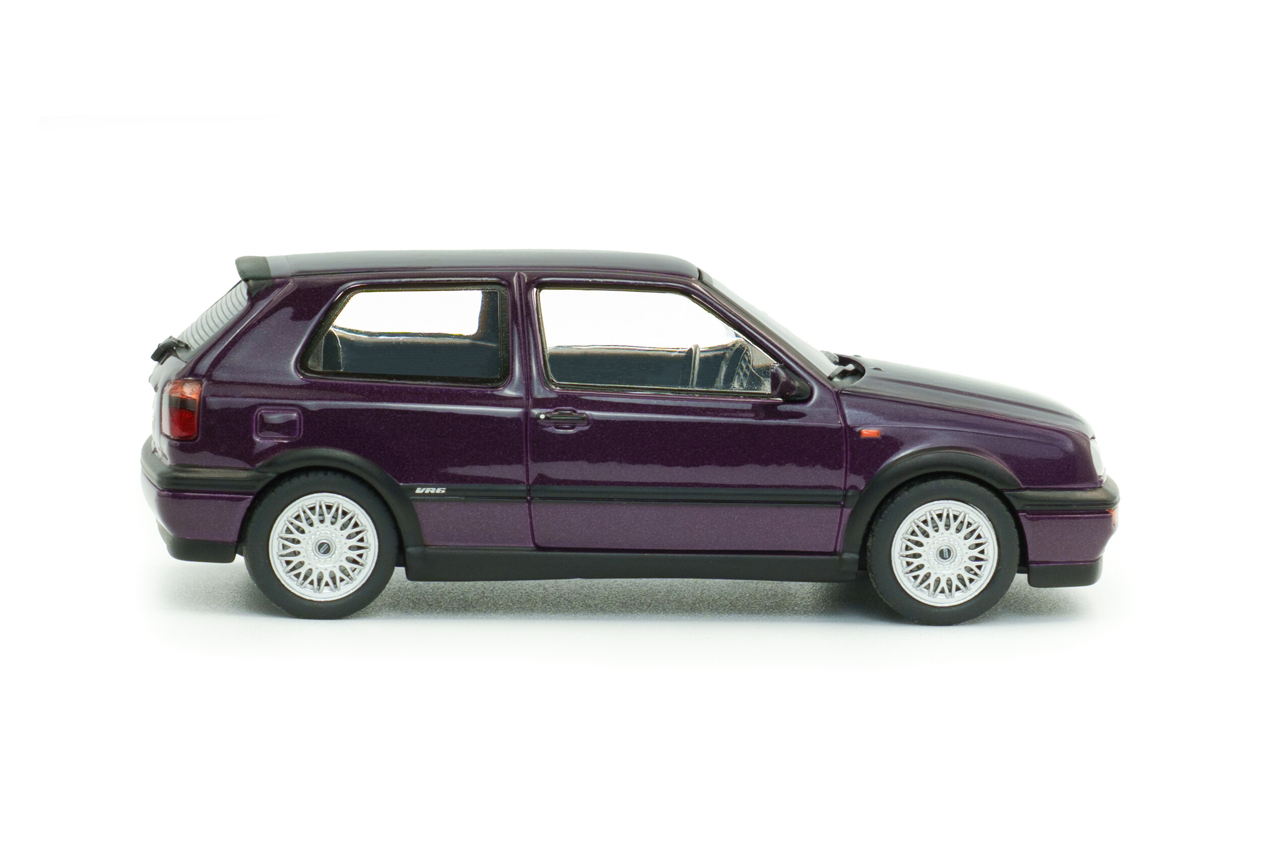 Volskwagen Golf MKIII VR6 1994 purple 1:43 Solido