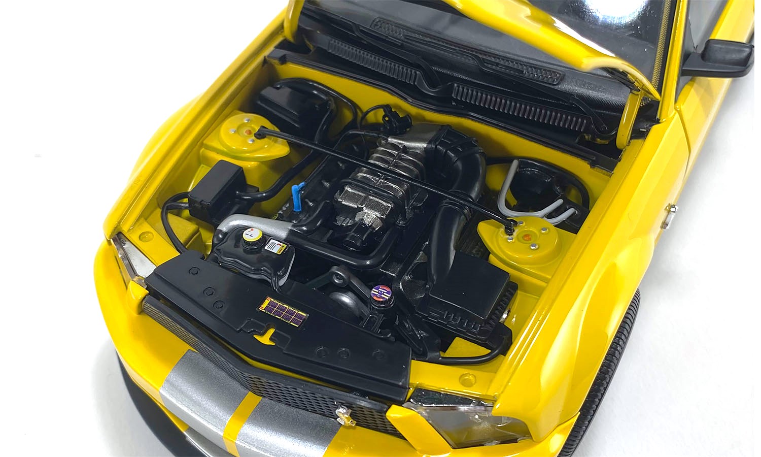 Shelby GT500 2007 yellow 1:18 Acme Diecast