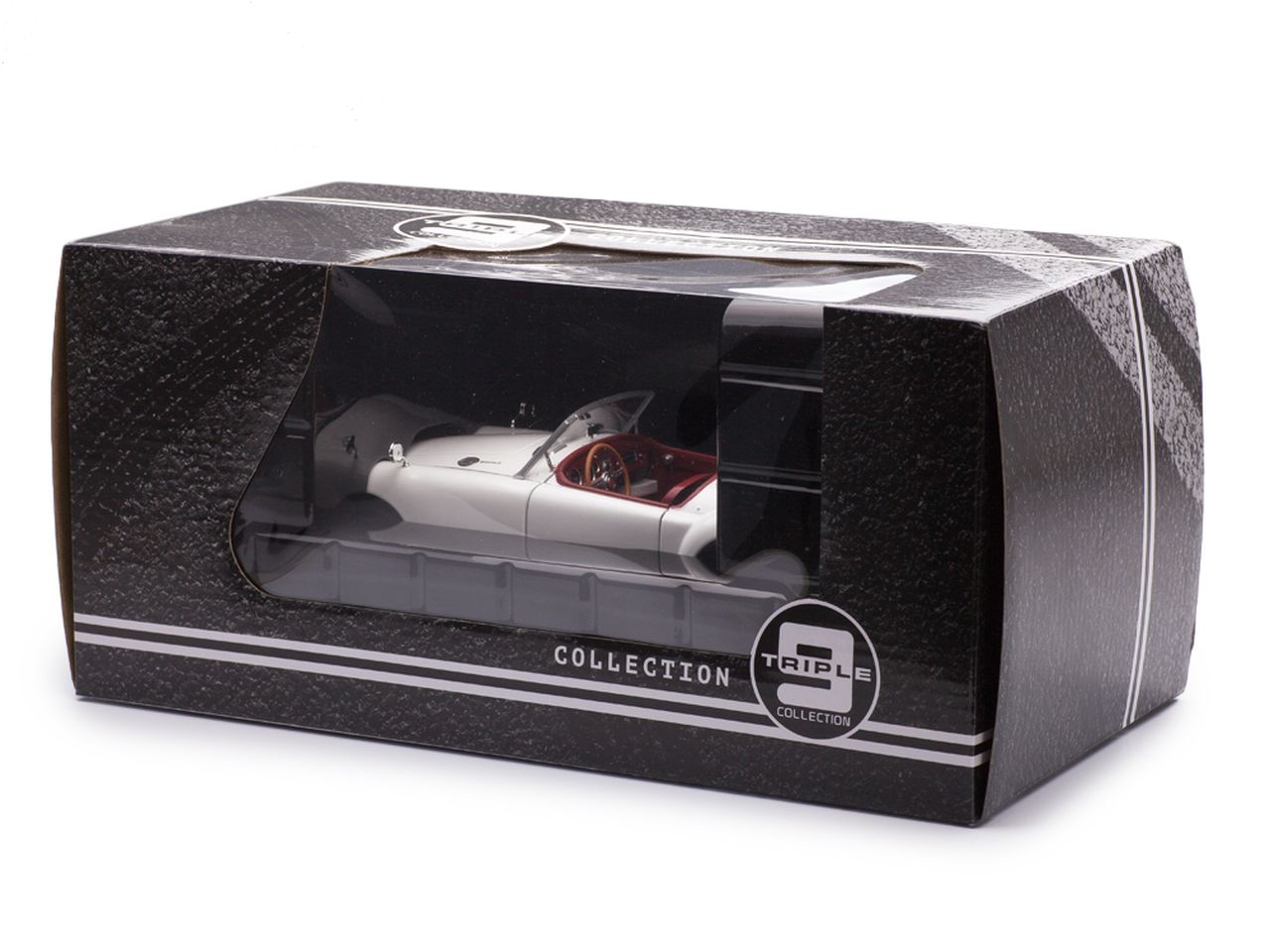 MGA MKII A1600 open convertible with Luggage Rack 1961 1:18 Triple9 Collection