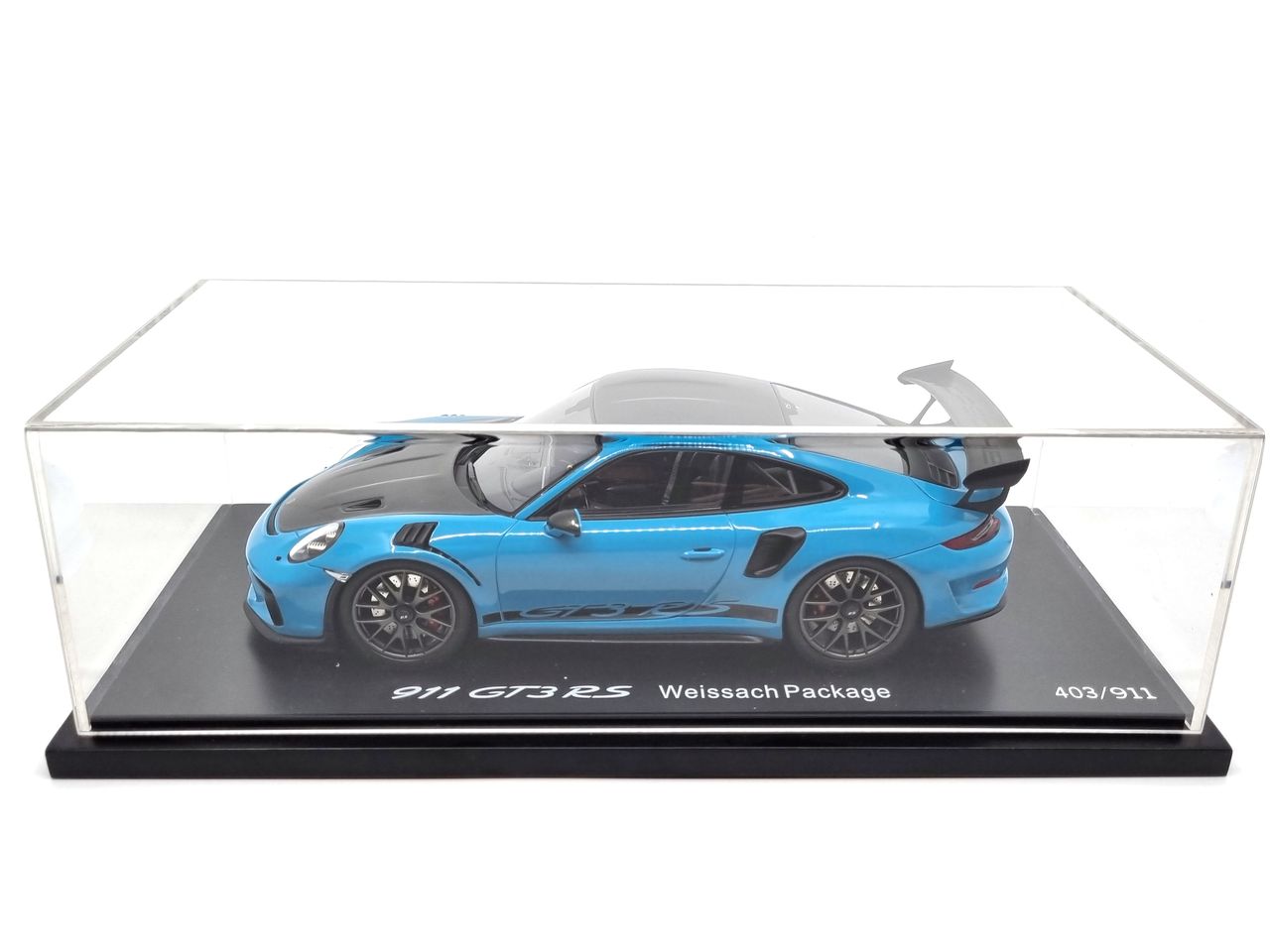 Porsche 911 GT3 RS Weissach Package 991.2 1:18 Spark