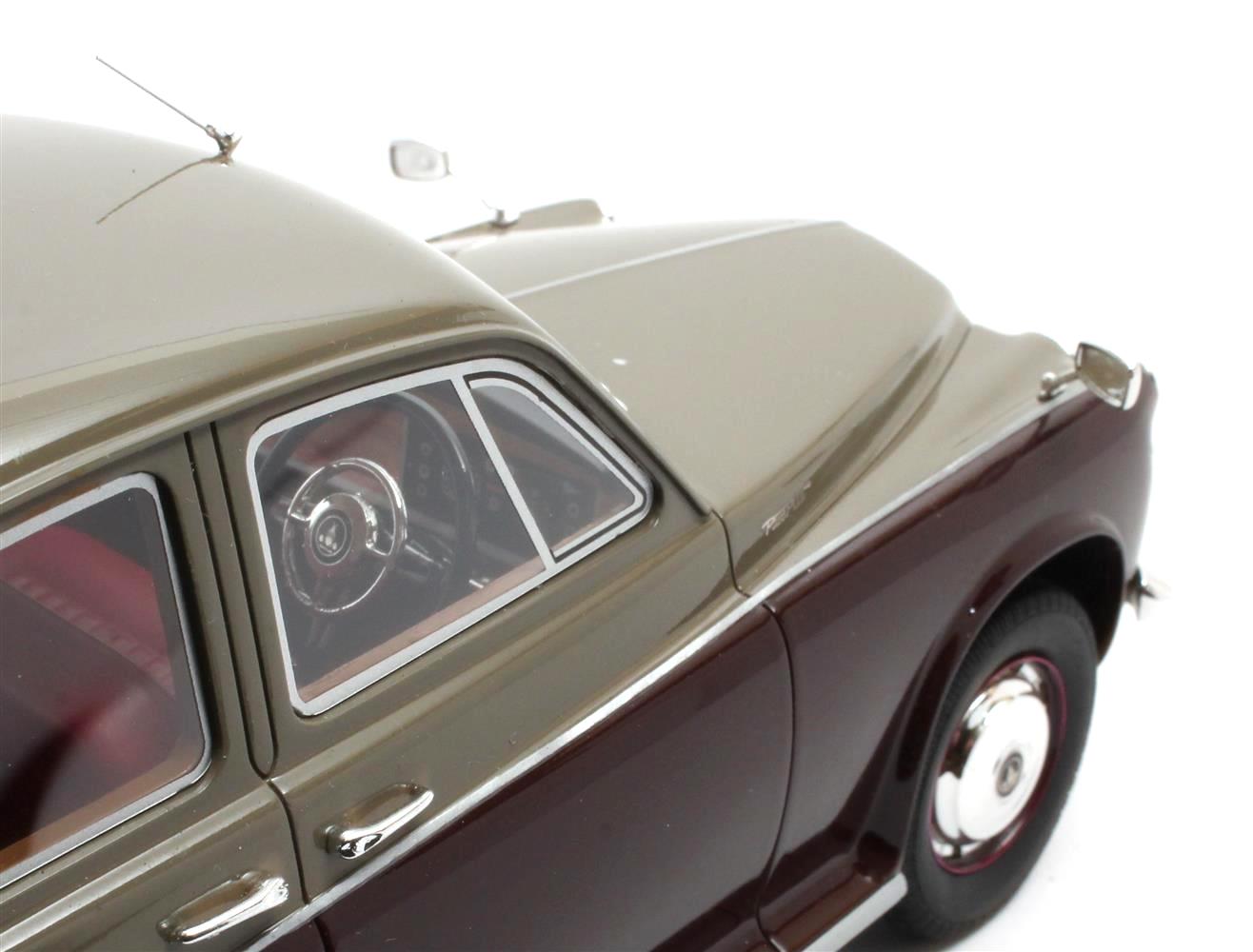 Rover 110 P4 1962 maroon/beige 1:18 Cult Scale Models