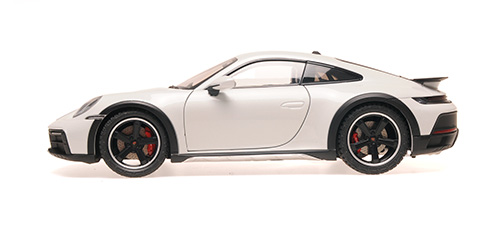 Porsche 911 Dakar 2022 grey 1:18 Minichamps 