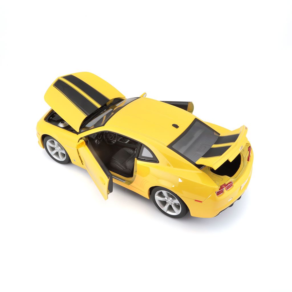 Chevrolet Camaro SS RS 2010 yellow 1:18 Maisto