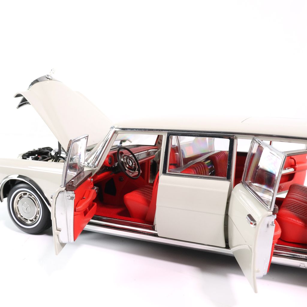 Mercedes-Benz 600 Pullman W 100 1963-1981 whitegrey 1:18 NZG