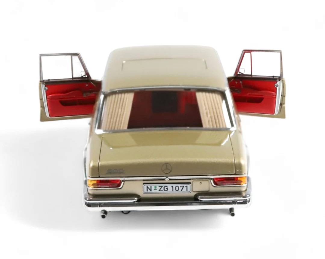 Mercedes-Benz 600 Pullman champagne 1:18 NZG