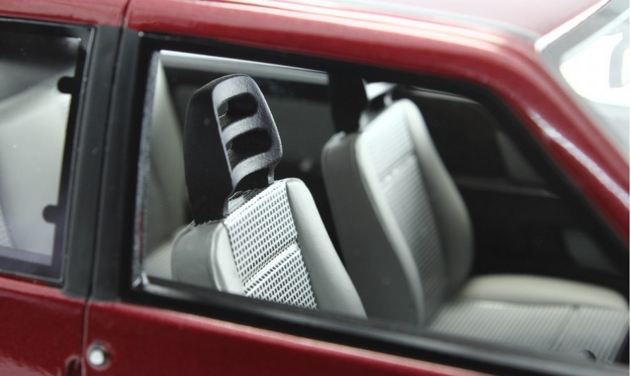 Fiat Uno Turbo i.e. 1.4 1990 red 1:18 Laudoracing Model