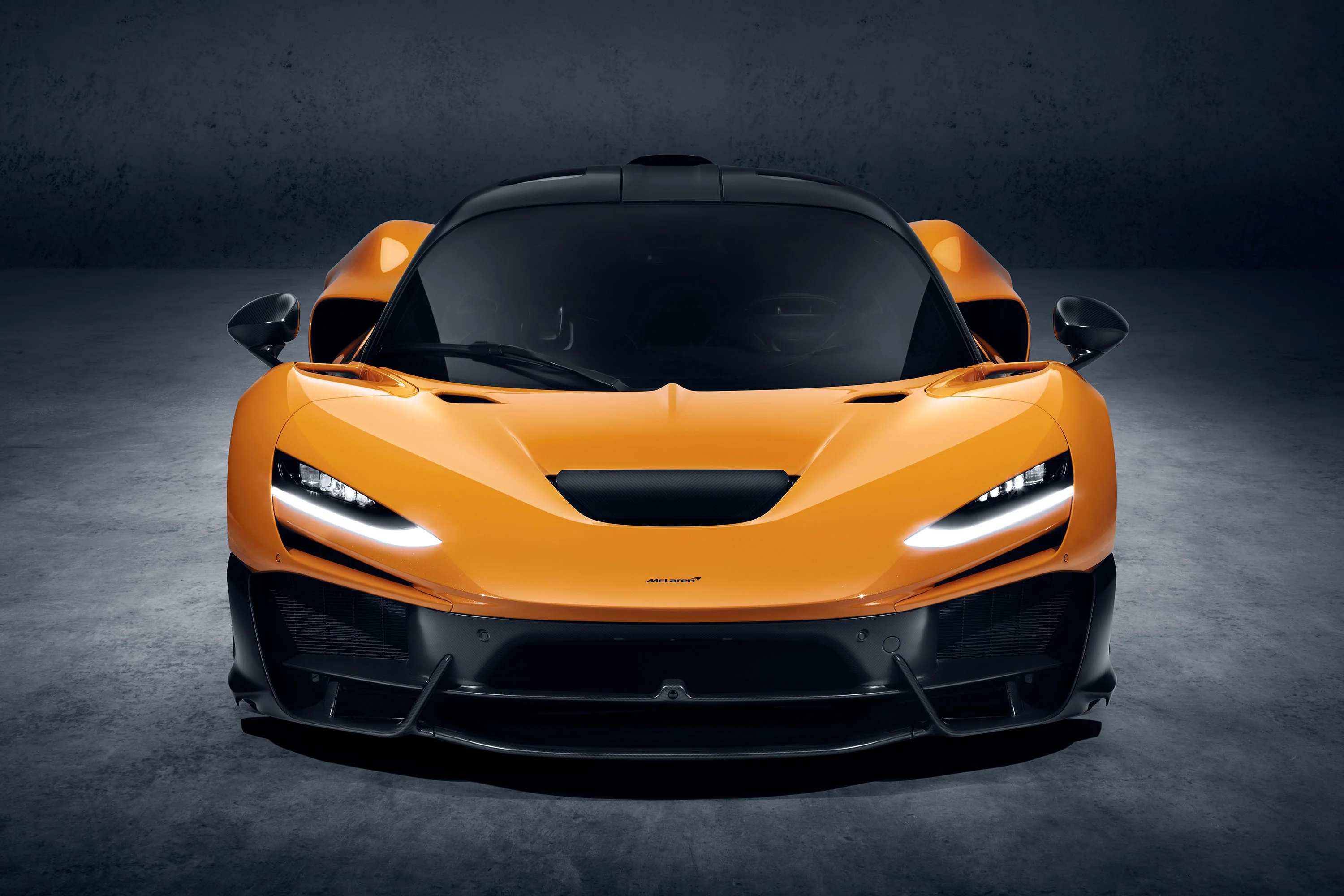 McLaren W1 Orange 1:18 Amalgam