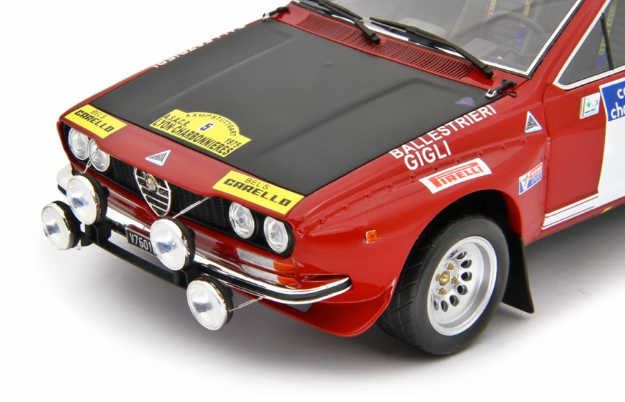 Alfa Romeo Alfetta Gr.2 #5 Autodelta Rally Lyon Charbonnieres 1975 Ballestrieri - Gigli 1:18 Laudoracing Model
