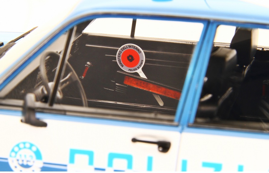 Alfa Romeo Alfasud 1.2 4 Porte 1980 Polizia 1:18 Laudoracing Model