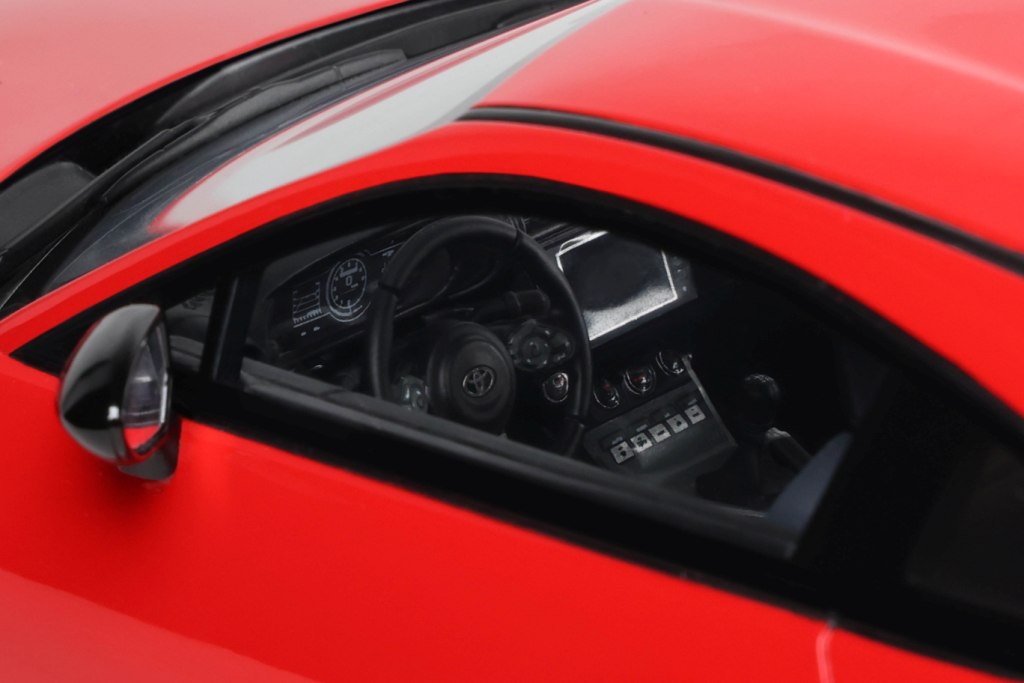 Toyota GR86 2022 rouge flamboyant 1:18 OttOmobile