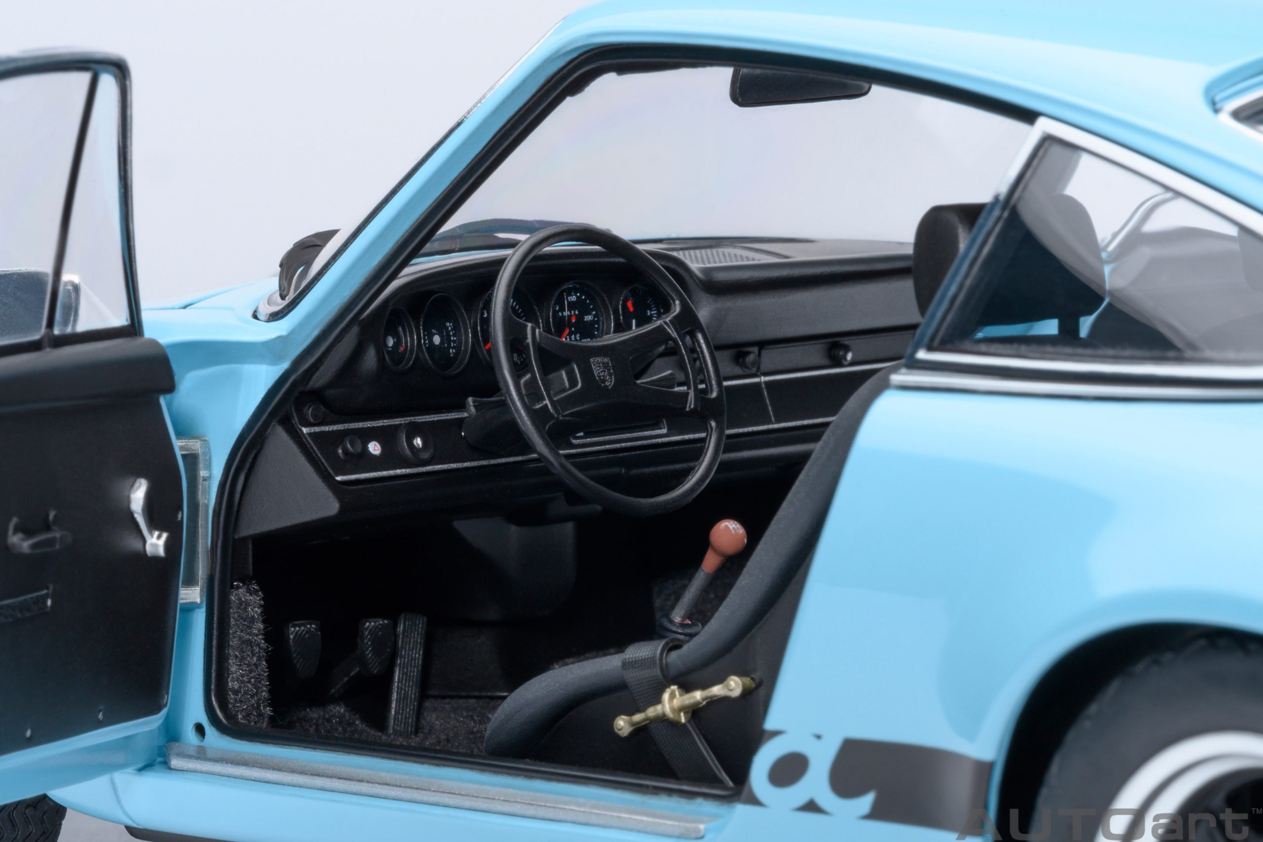 Porsche 911 Carrera 2.7 RS Gulf blue/black stripes 1:18 AUTOart