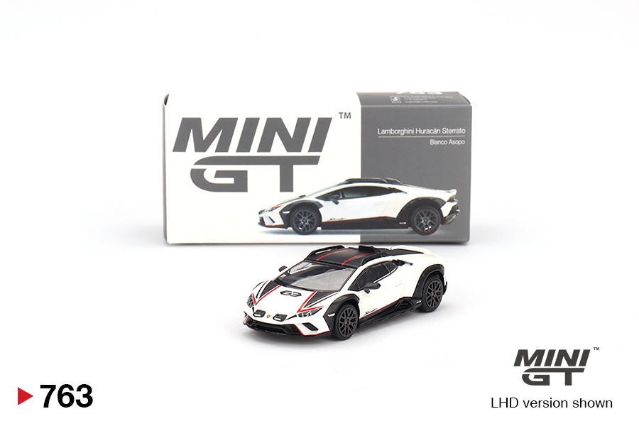 Lamborghini Huracán Sterrato 2023 white 1:64 Mini GT