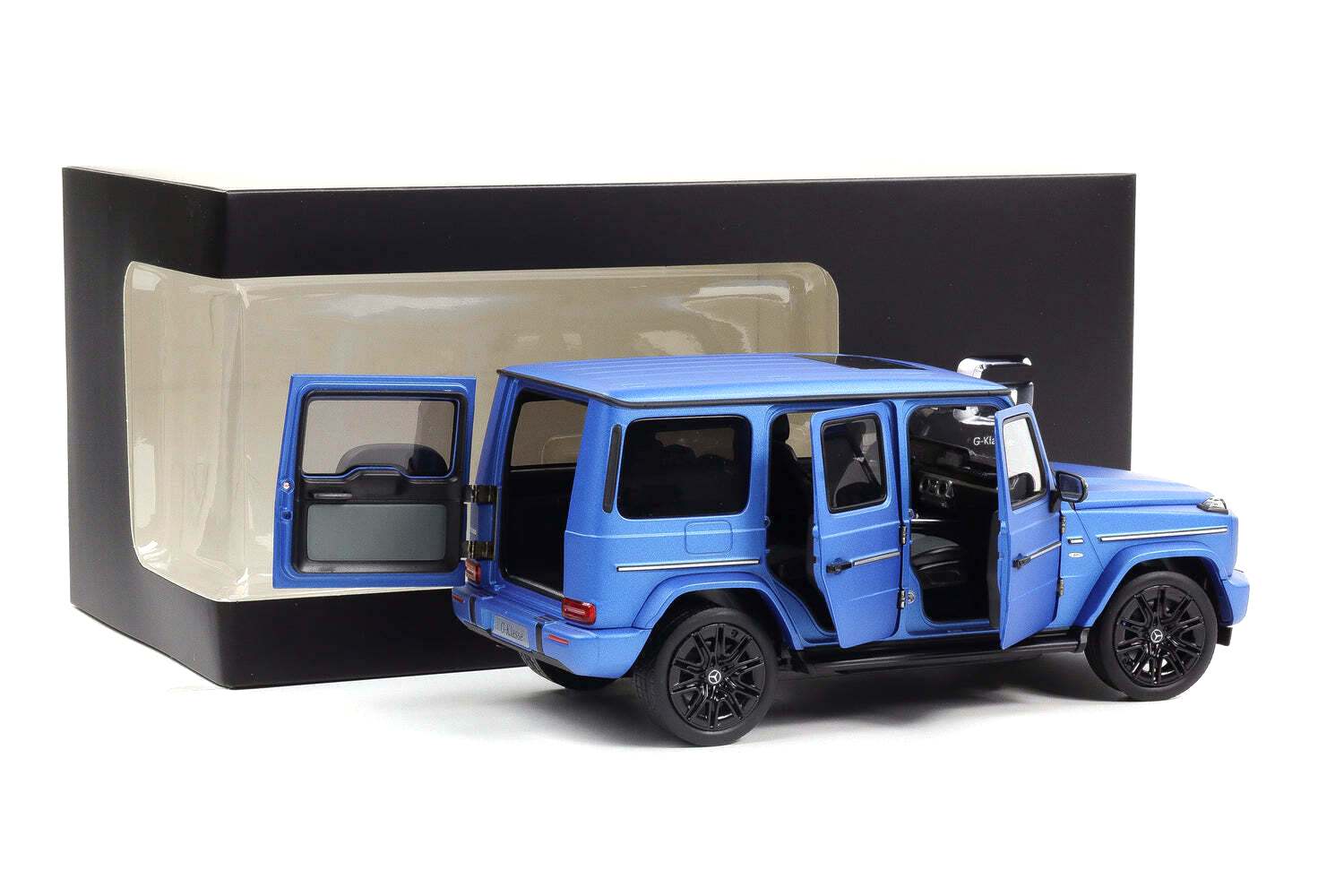 Mercedes-Benz G 580 EQ Technology AMG Line N465 sea blue 1:18 Norev