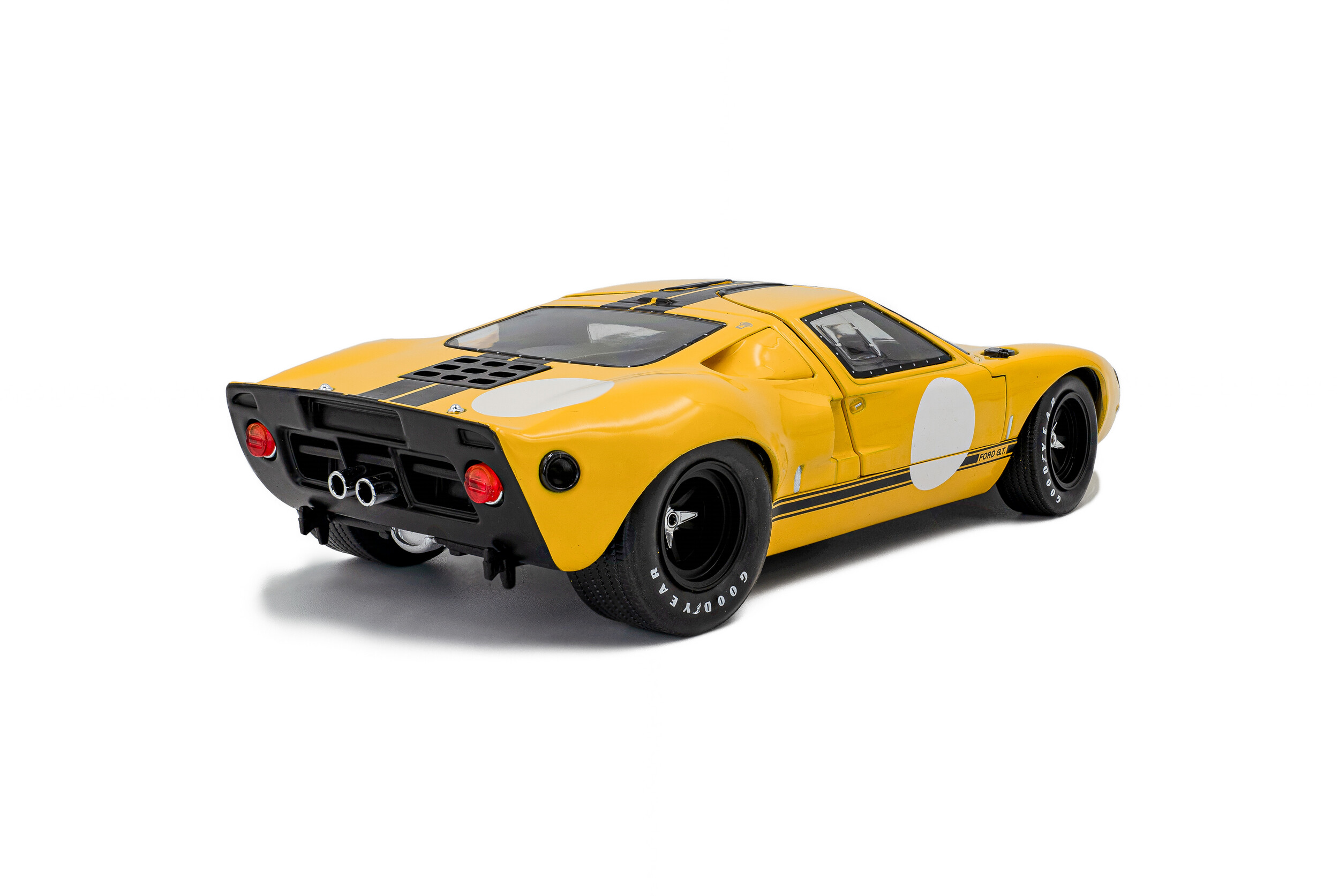Ford GT40 MK.1 1968 yellow 1:18 Solido