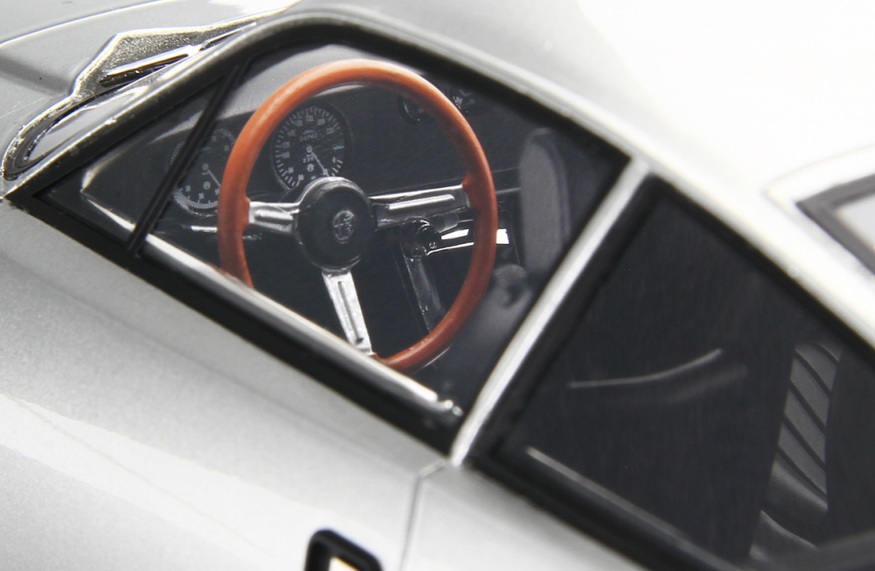 Alfa Romeo Giulia Coupé 1600 GT Junior Zagato 1972 grey metallic 1:18 Laudoracing Model