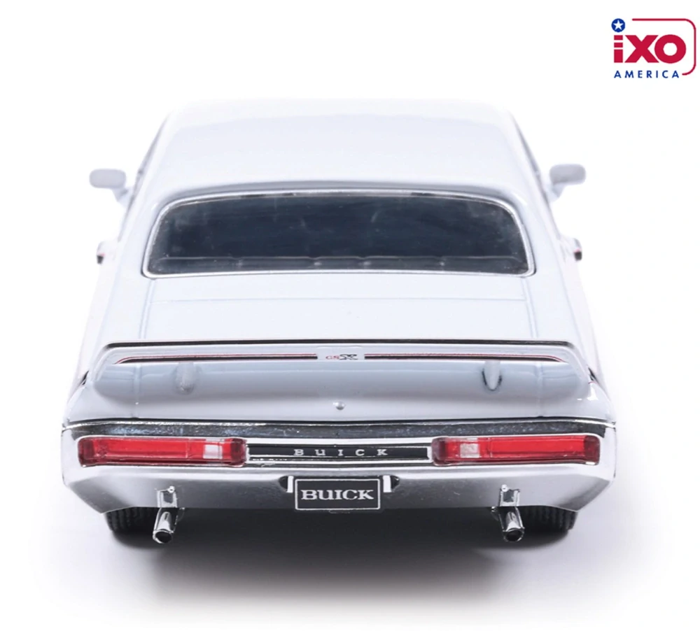 Buick GSX 1970 apollo white 1:43 Ixo America