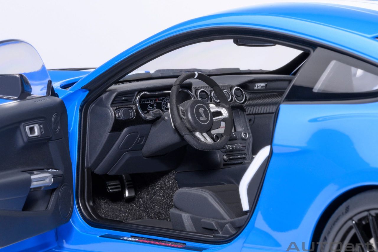 Ford Mustang Shelby GT500 Coupe 2023 grabber blue 1:18 AUTOart