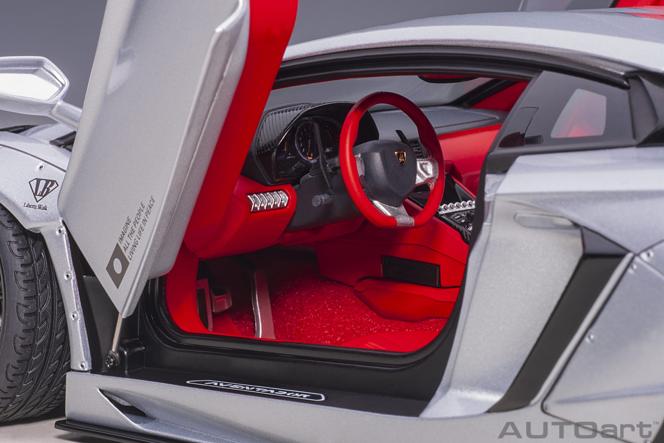 LB-Works Lamborghini Aventador Limited Edition matt silver metallic/carbon bonnet 1:18 AUTOart