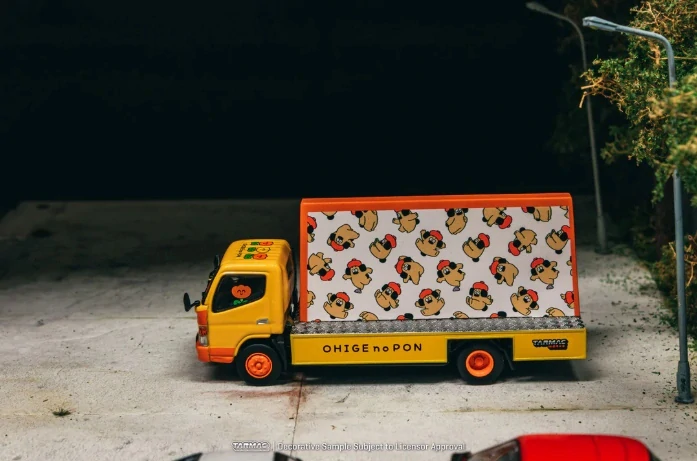Mitsubishi Fuso Canter *OHIGEnoPON* orange 1:64 Tarmac