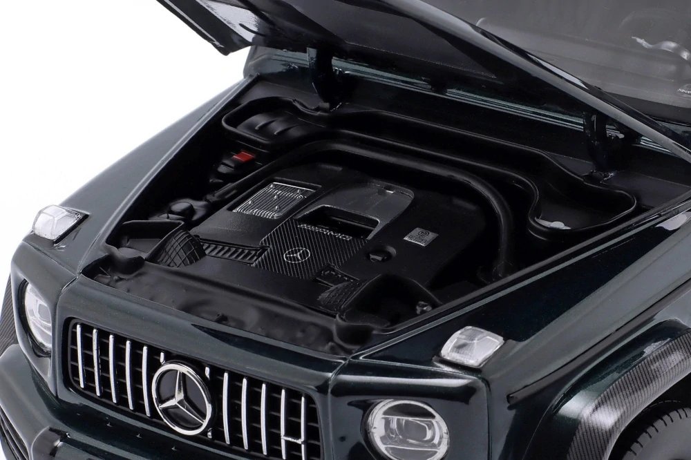 Mercedes-Benz G-Class G63 AMG V8 Biturbo 4x4 2022 Smaragd green metallic  1:18 iScale
